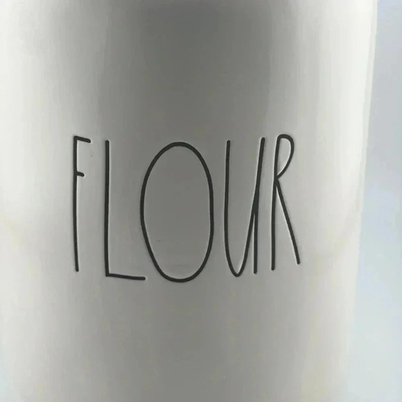 Rae Dunn Artisan Collection Ceramic Jar Food Container Jar with Lid ‘FLOUR’ - Picture 3 of 15